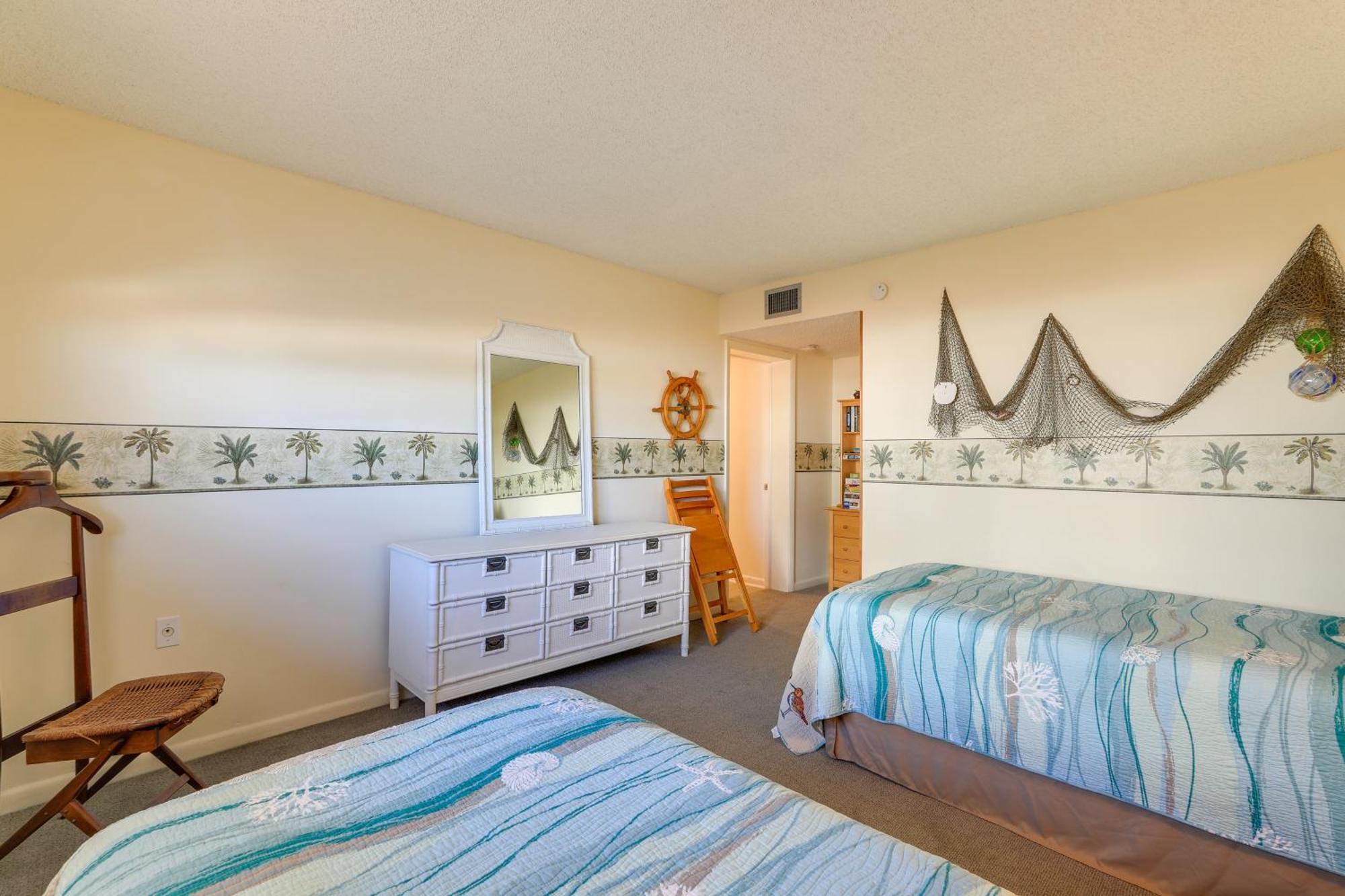 Central Cocoa Beach Condo With View, Steps To Beach! المظهر الخارجي الصورة