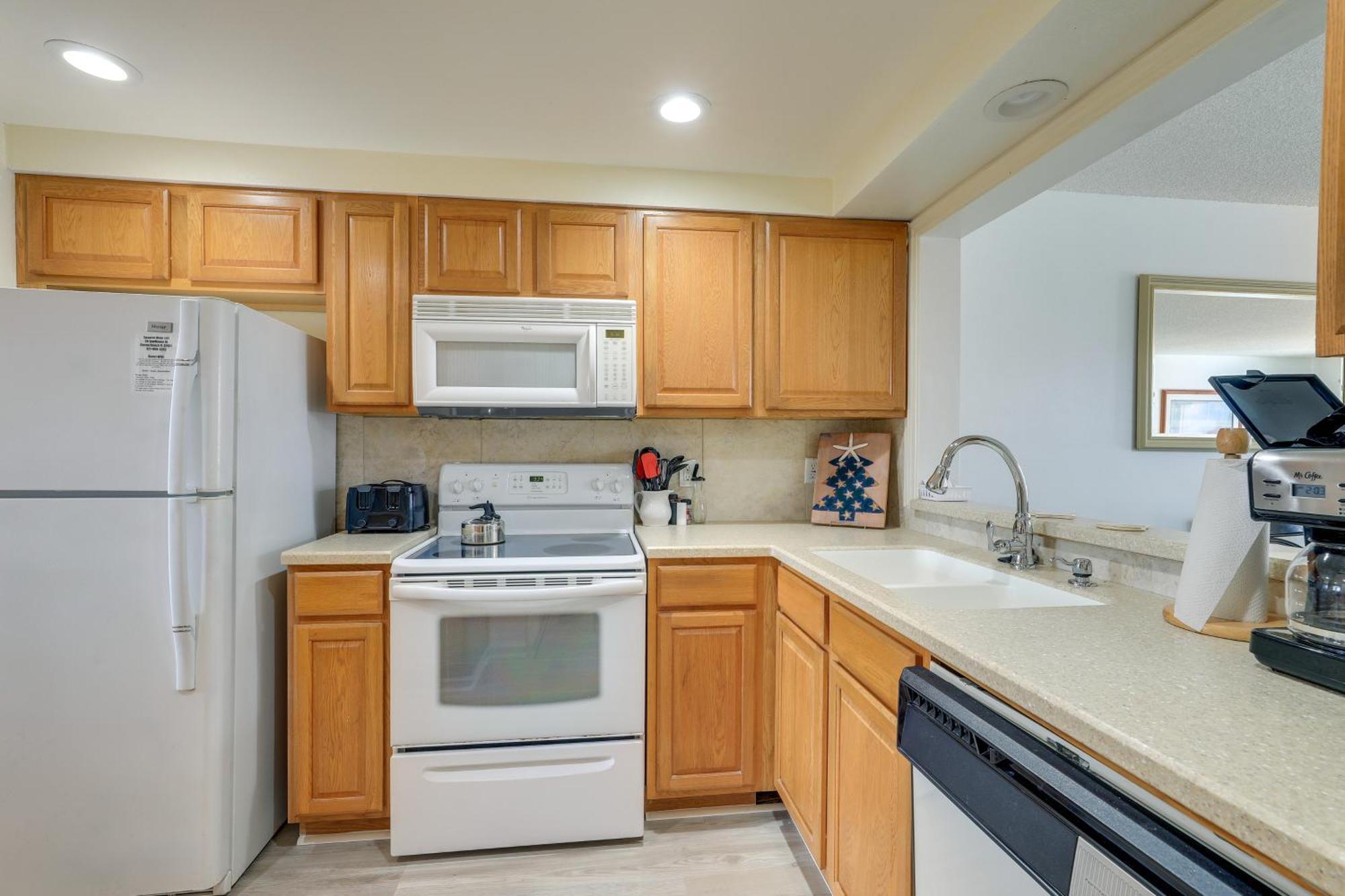 Central Cocoa Beach Condo With View, Steps To Beach! المظهر الخارجي الصورة