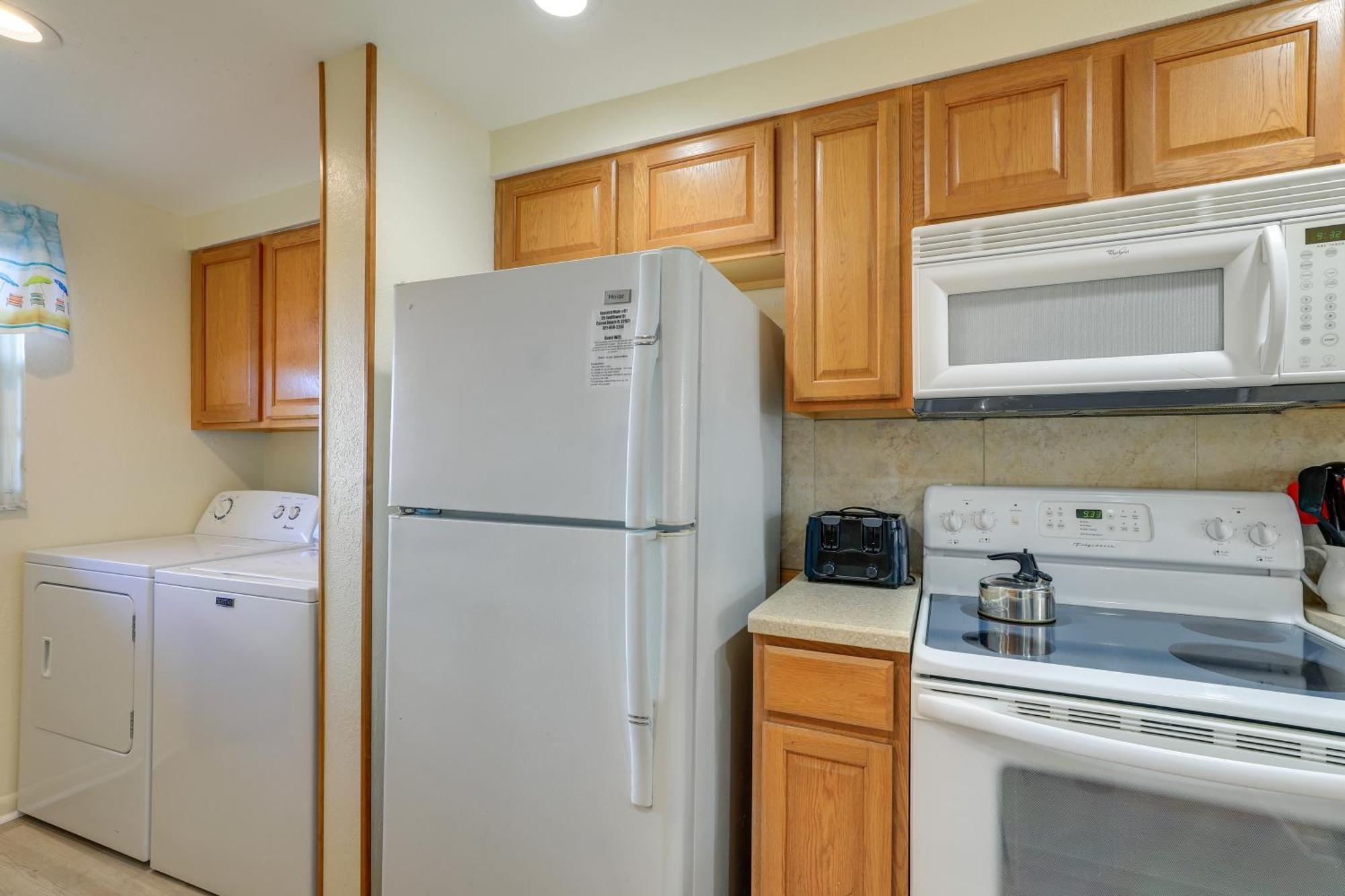 Central Cocoa Beach Condo With View, Steps To Beach! المظهر الخارجي الصورة